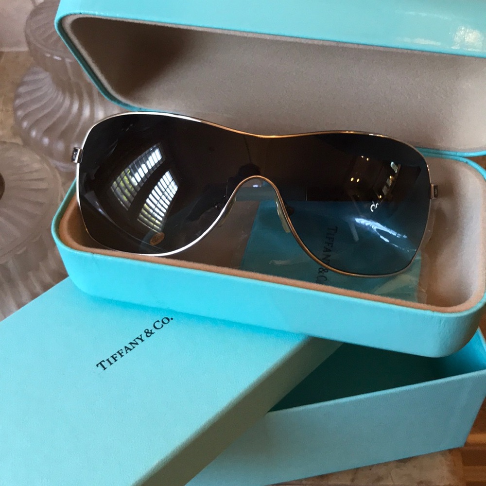 Tiffany’s sunglasses